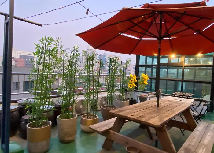 Amazing Room Hongdae Guesthouse
